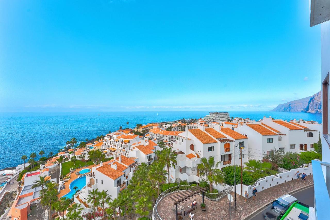 Appartement Incredible Sea & Mountain View Aircon Front Line Of Atlantic Ocean à Puerto de Santiago  Extérieur photo